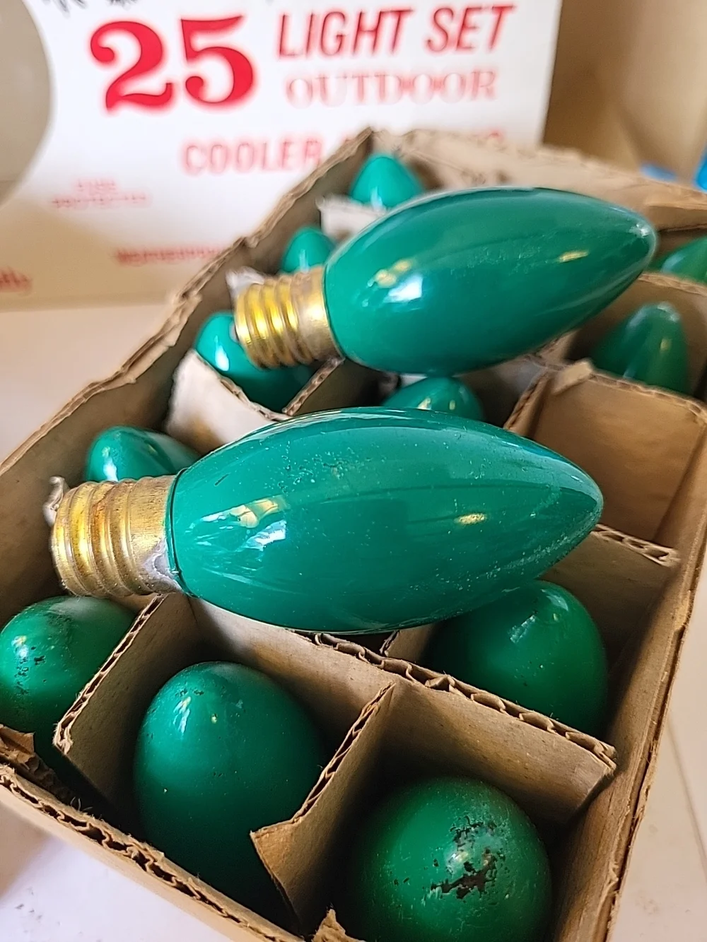 Vintage Ritz 25-Light Outdoor Christmas Bulb Set  Red & Green Bulbs Only No Cord
